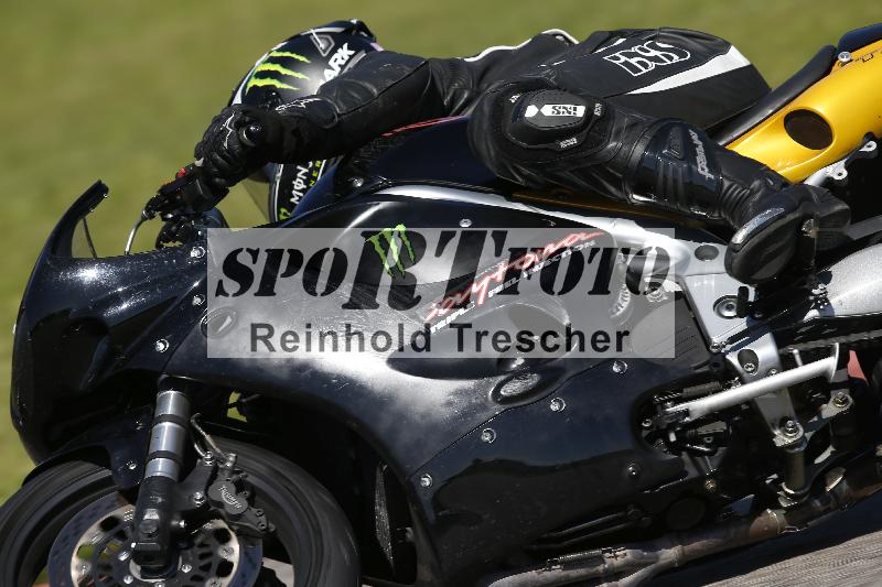 /Archiv-2024/29 12.06.2024 MOTO.CH Track Day ADR/Gruppe gelb/99